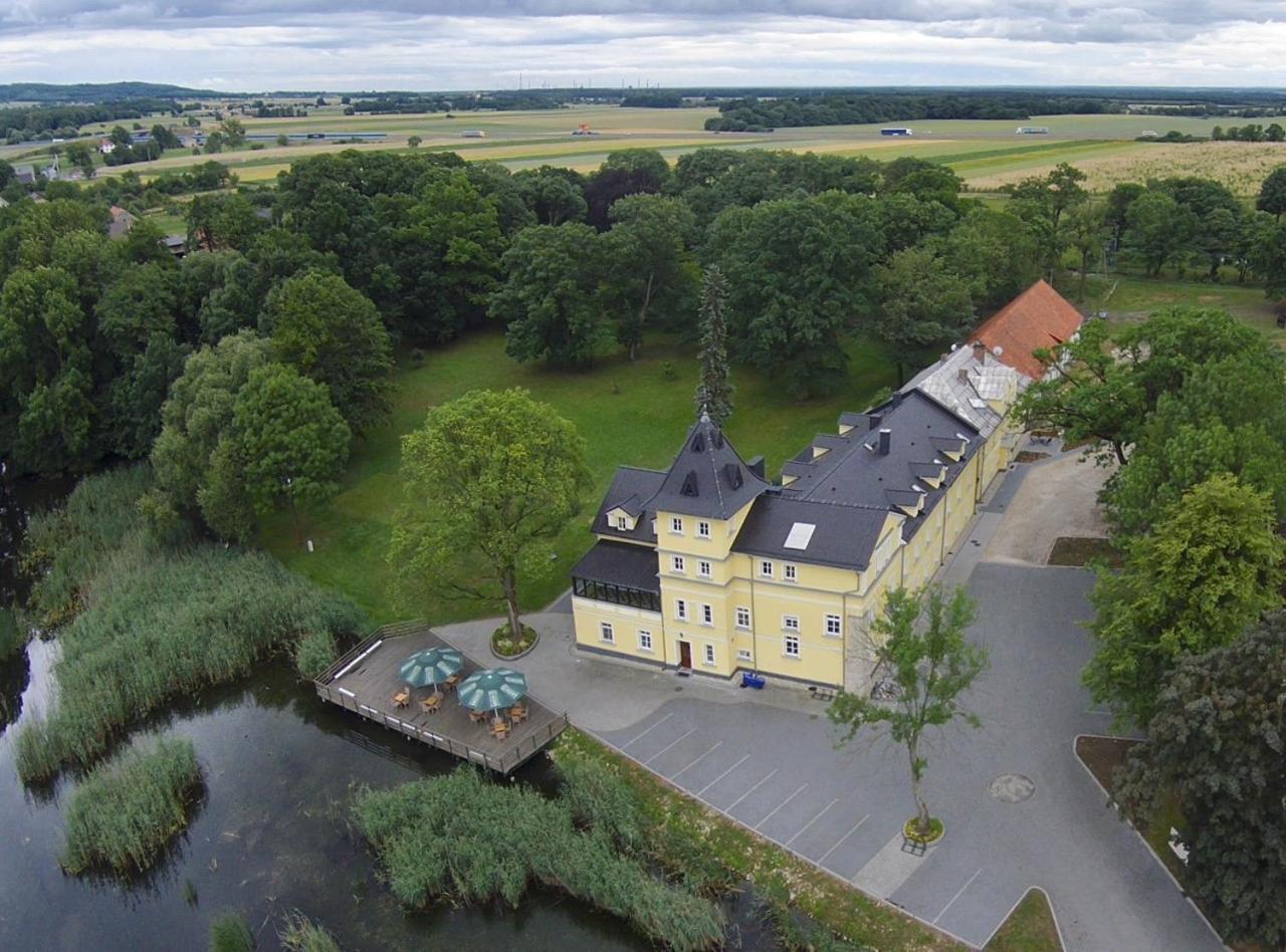 Palac Lucja Bb Zakrzów Exterior foto